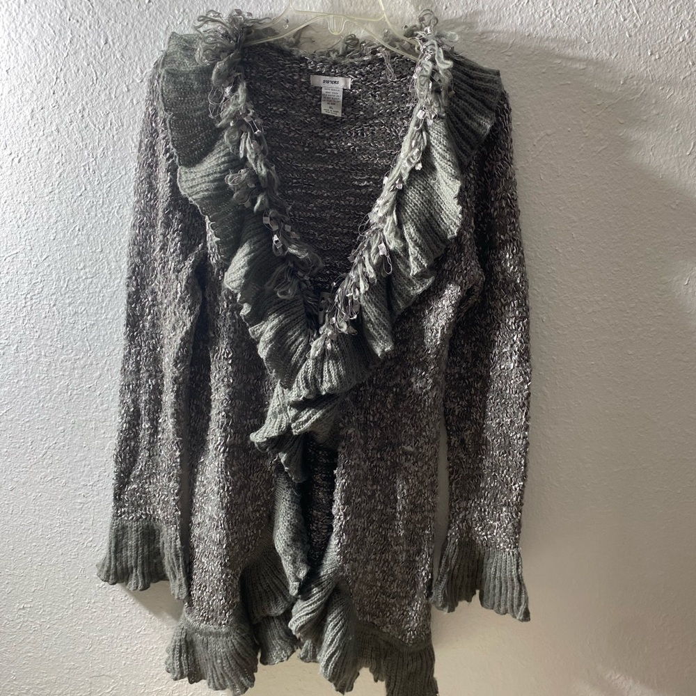 Women’s sweater‎